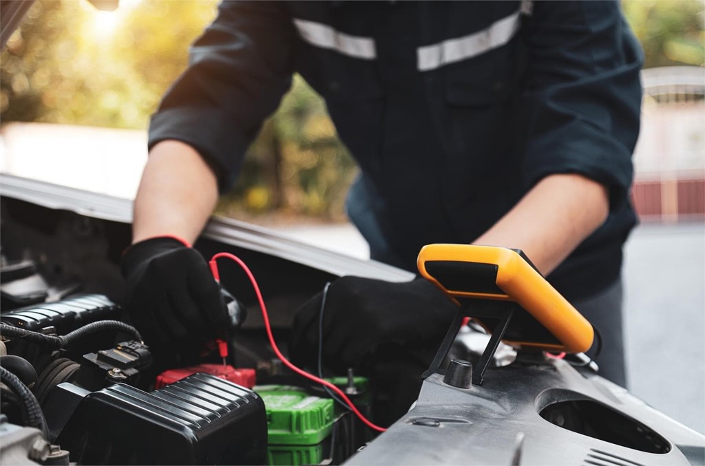 ¡Descubre los cuidados básicos para la batería de tu coche!