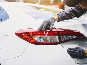 Luces del coche: asegura una correcta visibilidad durante la conducción